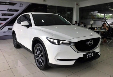 Ô tô Mazda ồ ạt giảm giá dịp cuối năm