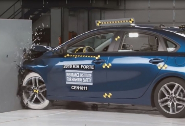 VIDEO: Thử nghiệm độ an toàn đáng nể của KIA Cerato 2019