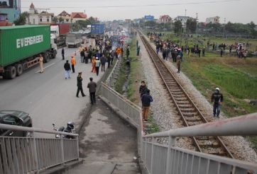 Tai nạn 8 người chết ở Hải Dương là do cầu vượt xây sai?