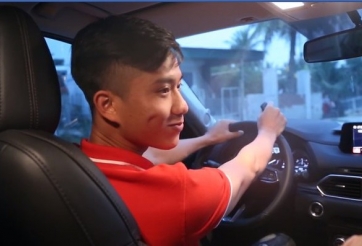 Chiếc 'xế hộp' tuyển thủ Phan Văn Đức vừa mua có gì đặc biệt?