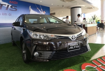 Mua ô tô nào giá hấp dẫn không bị đại lý ép “bia kèm lạc”?