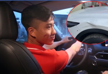 Phan Văn Đức đâm móp đầu 'xế hộp' vừa mua vì cổng nhà quá nhỏ