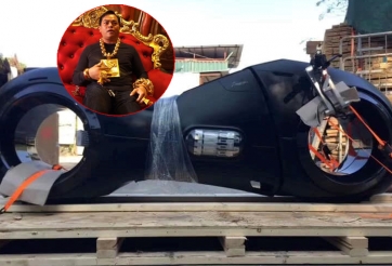 Siêu mô tô trong phim Tron Legagy sắp về tay đại gia Phúc XO