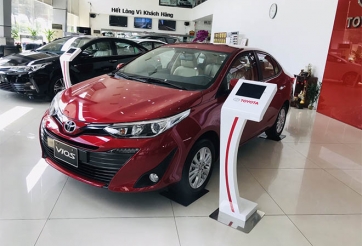 Giá Toyota Vios 'chạm đáy', giảm xuống dưới 500 triệu đồng