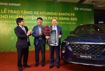Chiếc 'xế hộp' HLV Park Hang Seo vừa được tặng có gì đặc biệt?