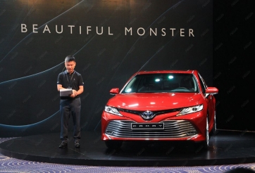 Toyota Camry 2019 chính thức ra mắt tại VN, giá từ 1,029 tỷ đồng