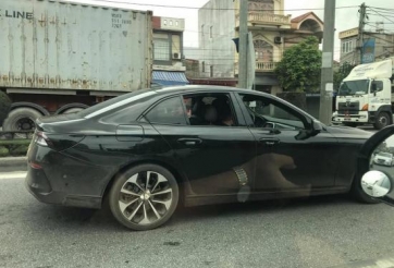 Lộ ảnh ô tô VinFast trên đường chạy thử tại Việt Nam