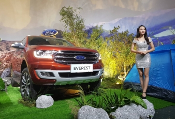 Giá Ford Everest bất ngờ giảm hơn 100 triệu đồng