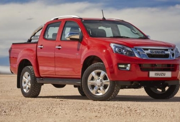 Giá Isuzu D-Max giảm 150 triệu đồng, đối đầu Ford Ranger