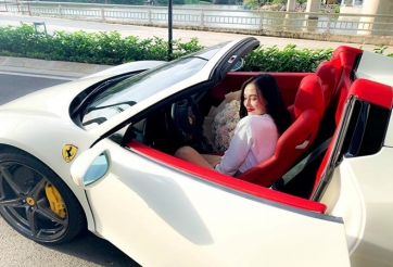 Ferrari 458 Spider thứ 2 tại VN về tay hot girl Sài Thành