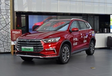 Soi mẫu SUV Trung Quốc đẹp long lanh, giá chỉ từ 300 triệu đồng