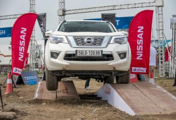 Mẫu SUV 7 chỗ nào vừa giảm hơn 100 triệu đồng tại Việt Nam