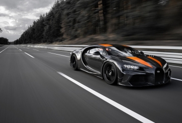VIDEO: Siêu xe Bugatti Chiron đạt tốc độ 490 km/h, phá vỡ mọi kỷ lục!