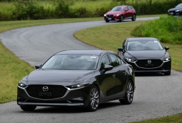Mazda 3 2020 ra mắt, sắp bán tại Việt Nam trong tháng 10?