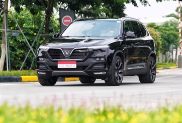 Giá xe VinFast Lux SA2.0 và Lux A2.0 đồng loạt tăng 50 triệu đồng