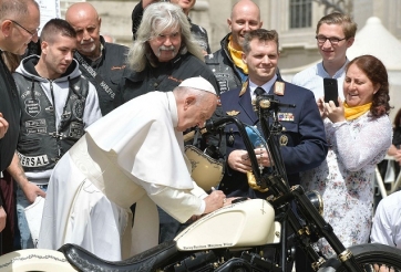 Điều đặc biệt trên chiếc Harley-Davidson cũ có giá tới 2,8 tỷ đồng