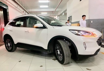 Chi tiết Ford Escape 2020 tại đại lý, sắp đến tay khách hàng