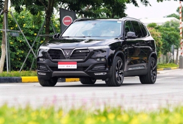 VinFast miễn lãi vay 2 năm đầu cho khách hàng mua xe Lux