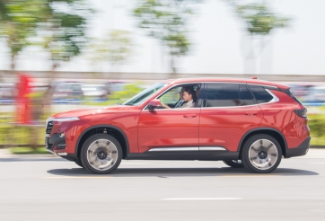 VinFast tung ưu đãi tới 200 triệu đồng dành cho khách mua xe Lux