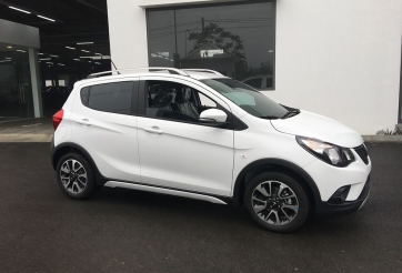 Giá xe VinFast Fadil ưu đãi tới 60 triệu đồng, đối đầu Kia Morning