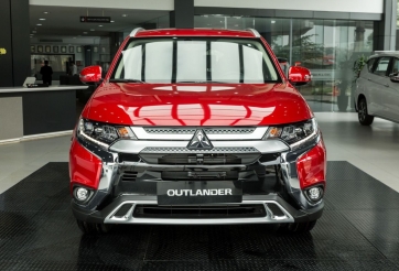 Mitsubishi Outlander: Giá xe, thông số & khuyến mãi 12/2022