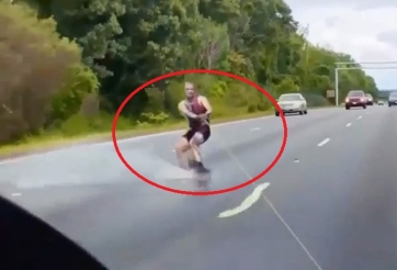 VIDEO: Nam thanh niên 'gây sốt' khi lướt sóng trên đường cao tốc