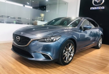 Có nên mua ô tô hàng “trưng bày” giá rẻ tại đại lý?