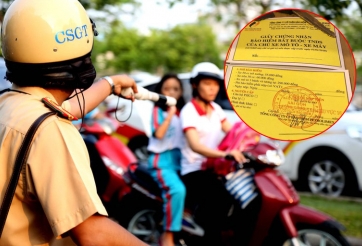 Người dân “cuống cuồng” đi mua bảo hiểm xe máy, ô tô