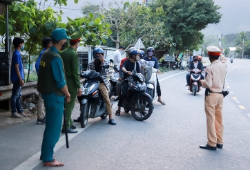 Kinh nghiệm đi phượt thời điểm này tránh bị CSGT phạt