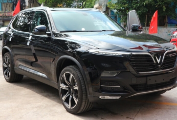 Giá xe VinFast tháng 6 tăng trở lại: Lux SA2.0 gần 1,9 tỷ đồng