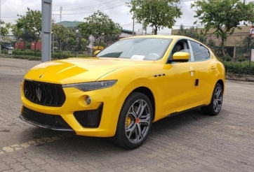 Minh “nhựa” bất ngờ tậu Maserati Levante Trofeo hơn 14 tỷ đồng