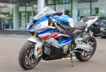 Honda CBR1000RR-R ra mắt, giá mô tô BMW đồng loạt giảm mạnh