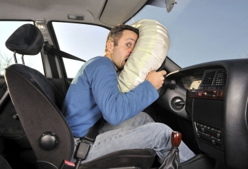 Mua ô tô lần đầu cần quan tâm đến trang bị an toàn nào?