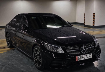 Mercedes C300 biển số 'ngũ quý' 7, lăn bánh 77 km, đội giá 5,5 tỷ đồng