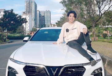 Vũ Cát Tường tậu VinFast Lux A2.0 hơn 1,1 tỷ đồng
