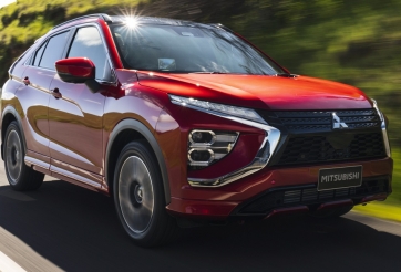 Mitsubishi Eclipse Cross 2021 vừa ra mắt có gì đấu Kia Seltos