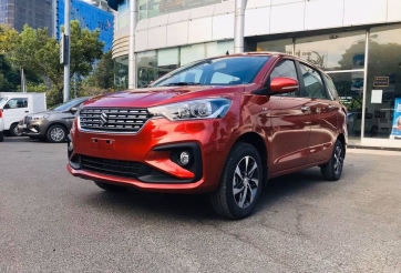 Đại lý xả kho, giá xe Suzuki Ertiga giảm kỷ lục gần 100 triệu đồng