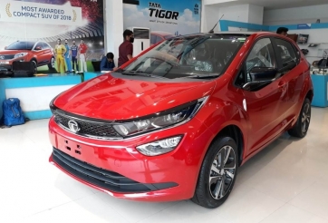 Giá 171 triệu, chiếc ô tô đẹp long lanh vừa ra mắt đã “gây sốt”