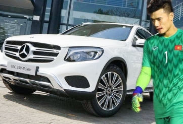 Rộ tin Bùi Tiến Dũng bán xe Mercedes GLC 250, tậu siêu xe BMW i8