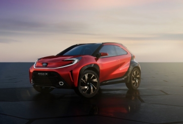 Toyota ra mắt mẫu crossover nhỏ nhất thế giới, có thể off-road
