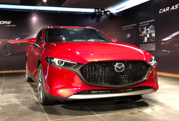 Giá xe Mazda 3 giảm gần 100 triệu đồng, quyết đấu Kia Cerato