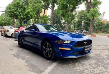 Giá trên 2 tỷ đồng, Ford Mustang màu độc về Việt Nam