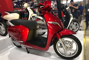 Giá lăn bánh xe máy điện VinFast là bao nhiêu?