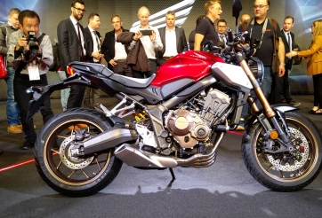 8 mẫu mô tô phân khối lớn của Honda sắp về Việt Nam