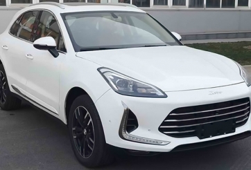Xe Trung Quốc Zotye SR9 giống hệt Porsche Macan xuất hiện