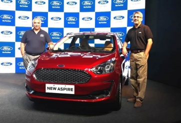 Xe Ford giá 204 triệu đồng gây sốt cộng đồng mạng