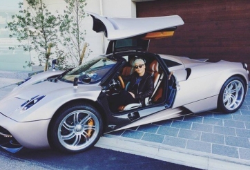 Điểm danh dàn siêu xe của Seungri - thành viên nhóm nhạc Big Bang