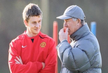 Sir Alex trở lại sân tập của Man United