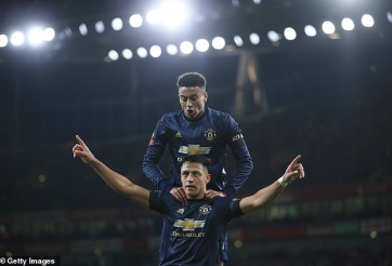 Sanchez 'nổ' trên mạng xã hội sau khi xé lưới Arsenal