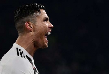Ronaldo chói sáng, Juventus vẫn mất điểm trên sân nhà